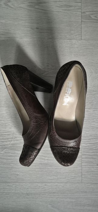 Pantofi piele naturala nr 38