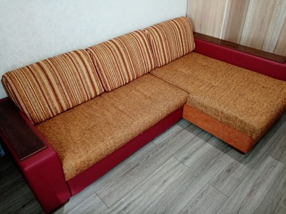 Диван 2в1 в хорошем состояни