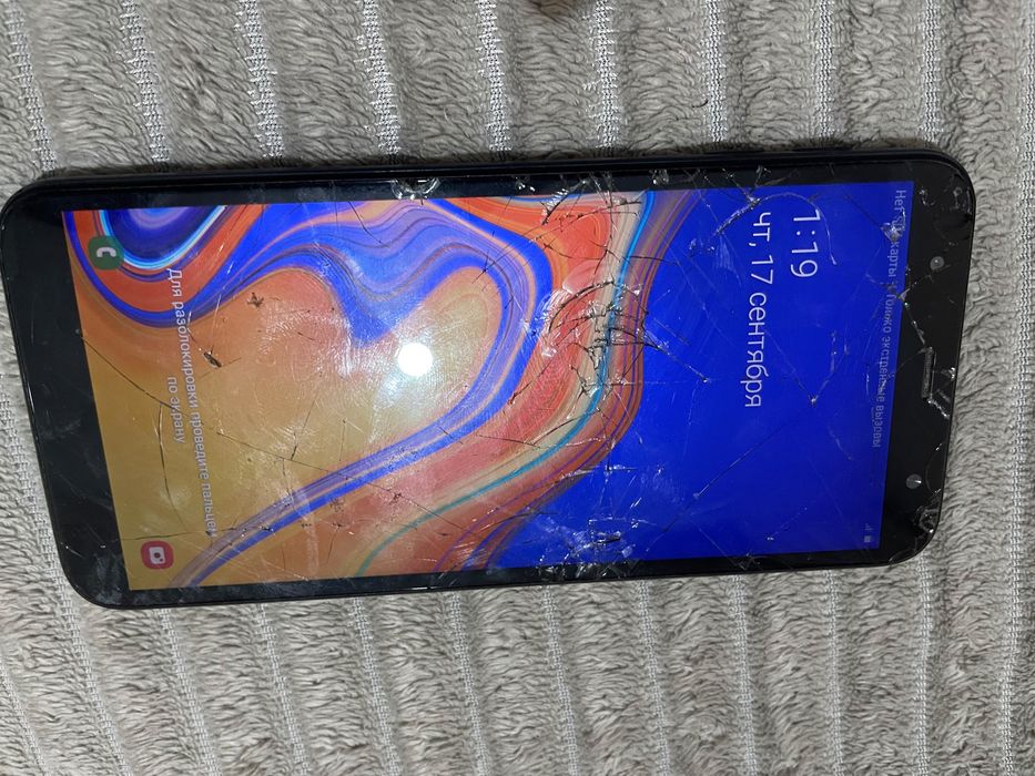 Продам Самсунг J4+