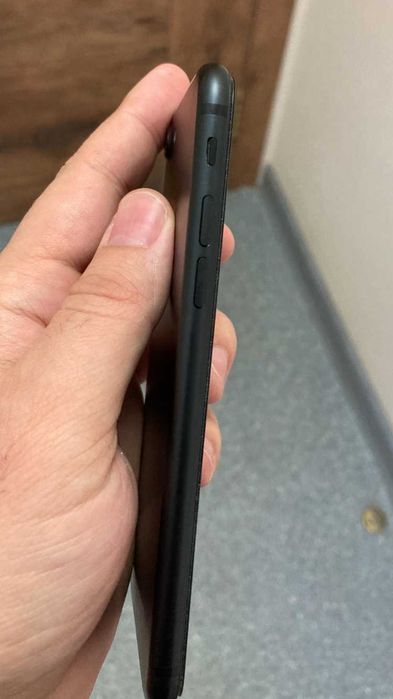 Iphone 7 (32GB) залоченный