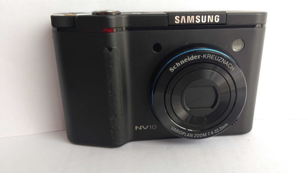 Фотоаппарат Samsung NV10