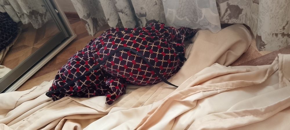 Продам шторы в отличном состоянии