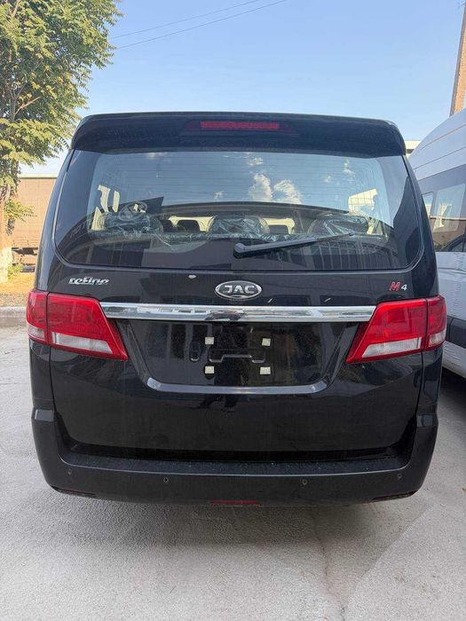 JAC M4 Refine mikroavtobus/miniven (9 o‘rinli)