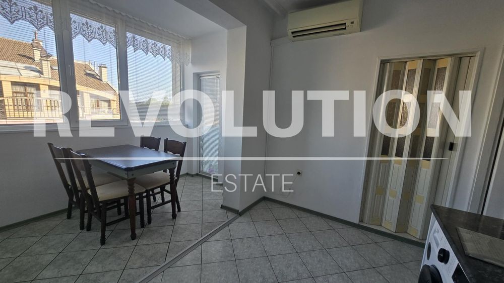 Дава се под наем Тристаен апартамент в Варна, ВИНС - 60 кв.м за 560 € - Снимка #2