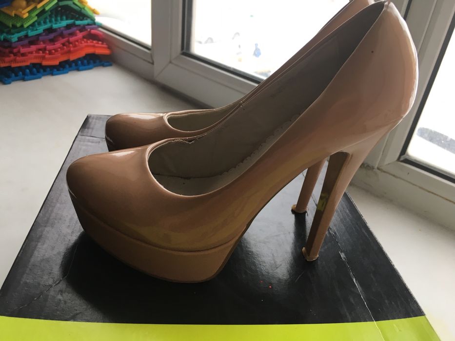 Летние туфли одевалось только на мероприятие