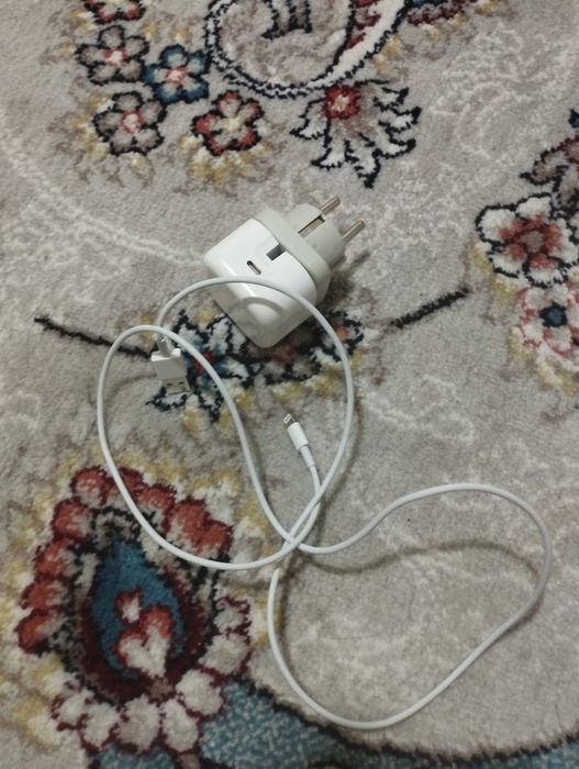 Iphon zaryadka orginal usb bilan