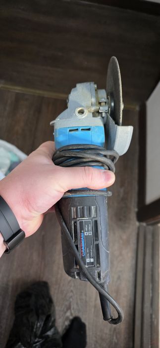 Болгарка электрическая