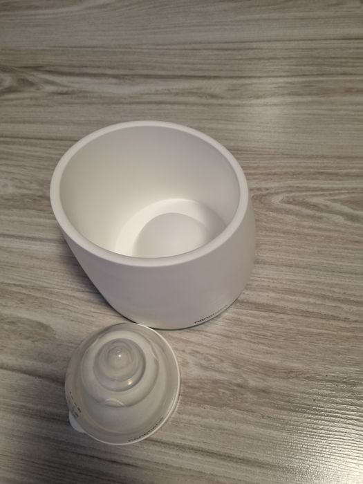 Бебешка бутилка със затопляща купа