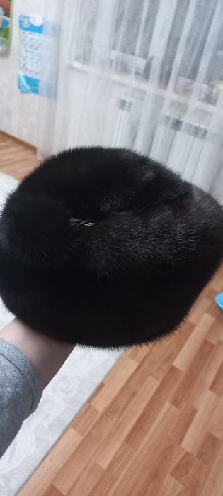 Продам 3 норковые шапки