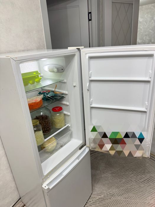 Холодильник в хорошем состоянии