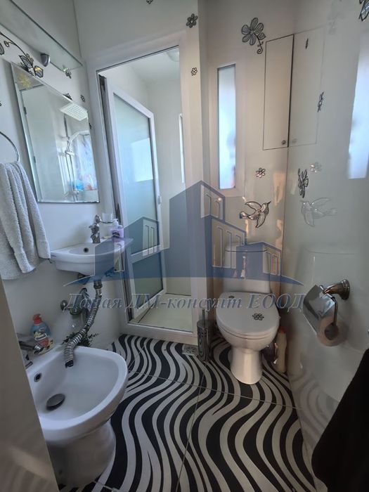 Продава се Етаж от къща в Шумен, Пожарната - 90 кв.м за 2000 €/кв.м - Снимка #8