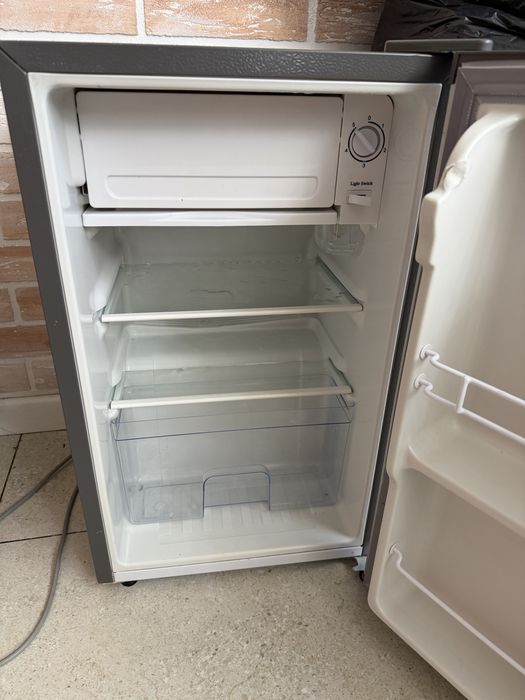 Продам холодильник мини