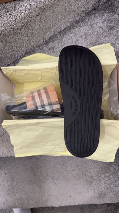 pauci burberry 40