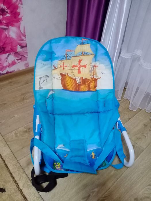 Продам шезлонг. почти новый