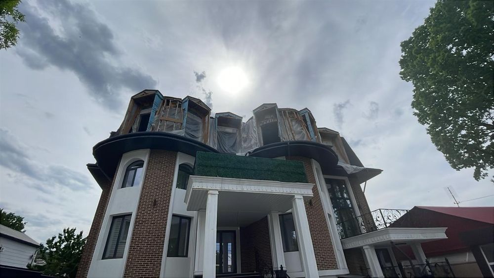 Бригада строителей