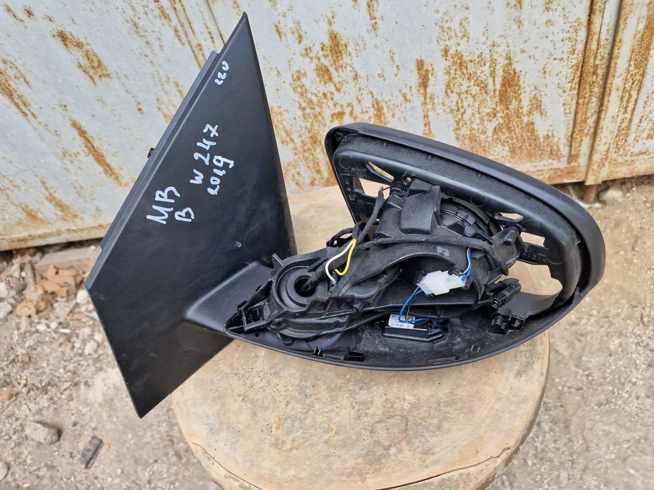 Mercedes Benz B  W247  2019 ляво огледало
