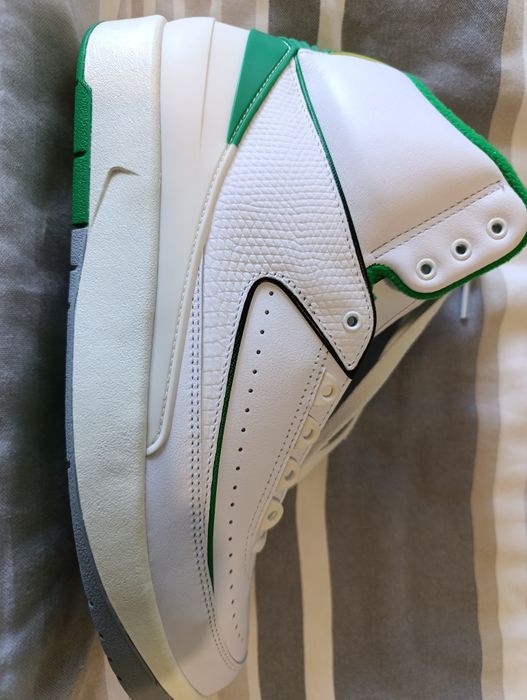 Кецове Nike Air Jordan 2 Retro