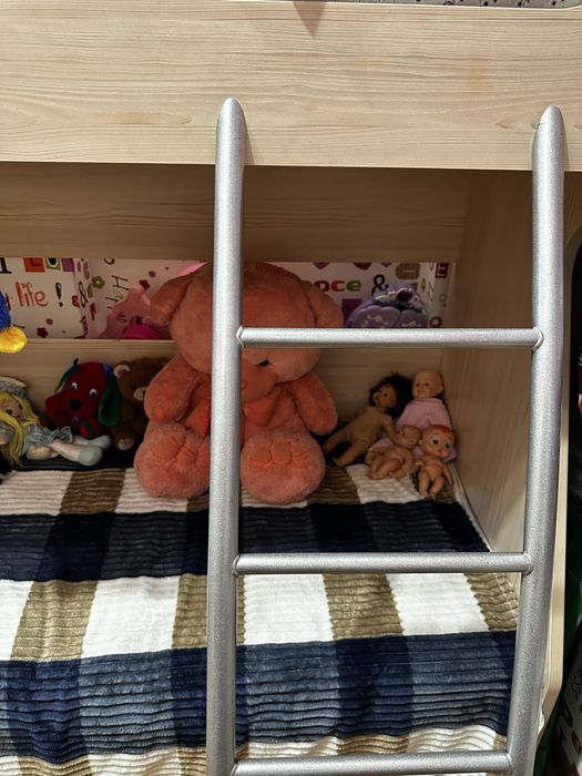 Кровать двухъярусная