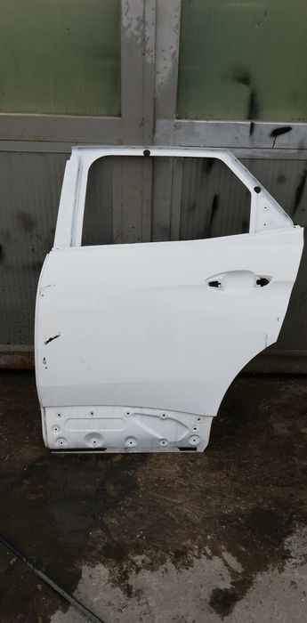 3 бр. задна лява и 2 бр. задна дясна врата Peugeot 3008 2 (2016-2019)