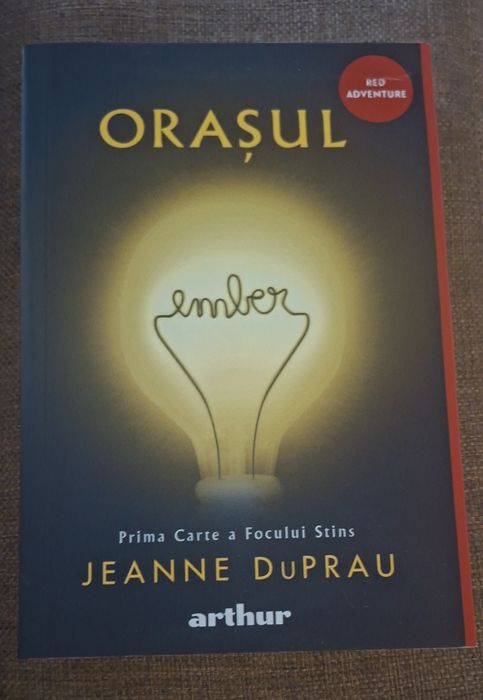 Vand cartea Orasul de JEANNE DuPRAU (Prima carte a focului stins) editura artur