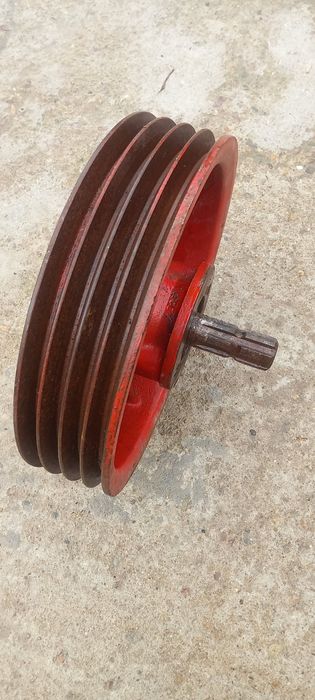 fulie cu ax cardanic tractor pentru moara circular