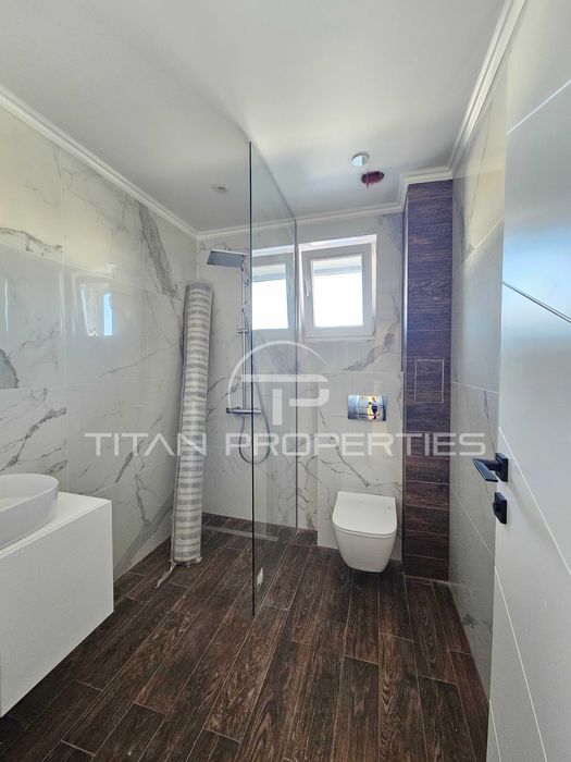 Продава се Тристаен апартамент в Пловдив, Остромила - 269 кв.м за 1171 €/кв.м - Снимка #12