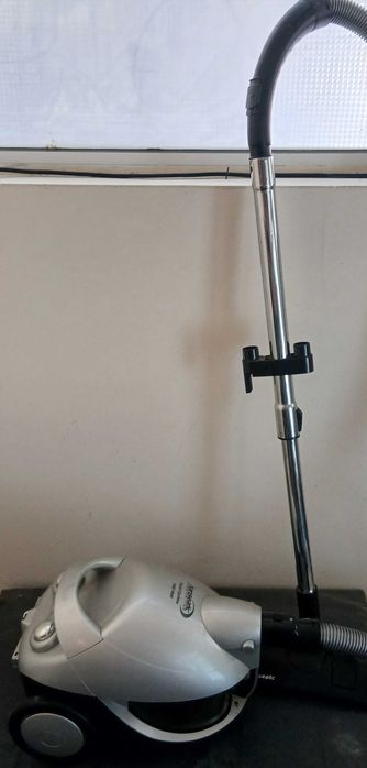 Прахосмукачка HANSEATIC 1800W