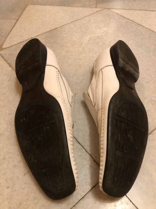 Продавам мъжки бели обувки ALDO номер 42