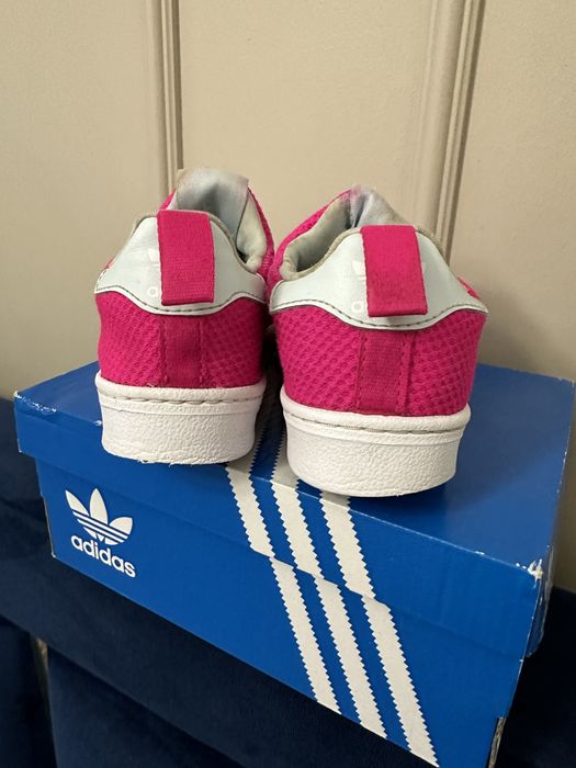 Кроссовки Adidas