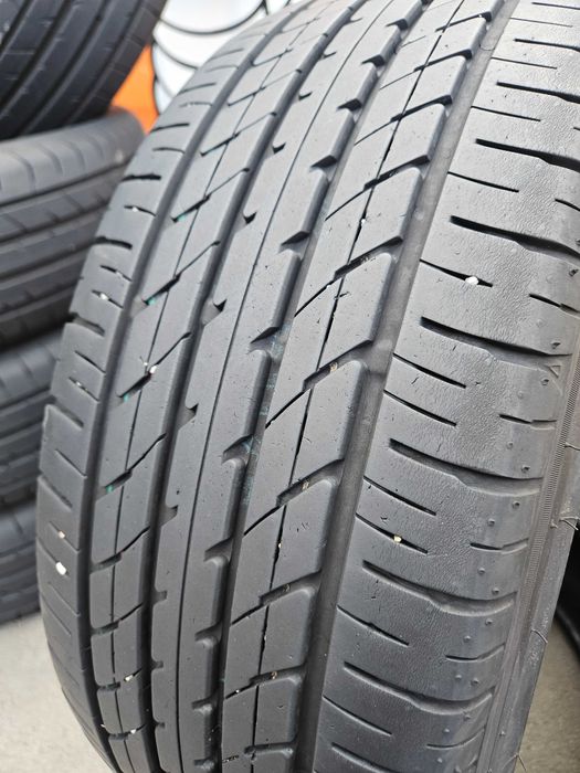 2бр 215/45/17 TOYO 7мм грайфер дот:21г - - -