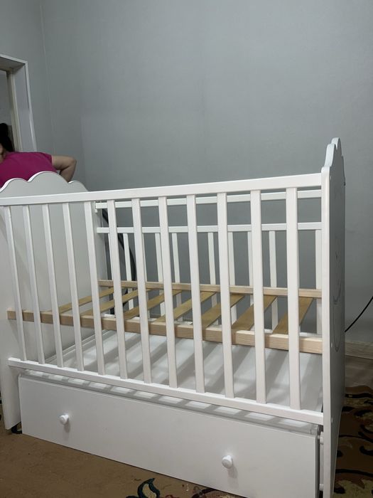 детский кровать белый.