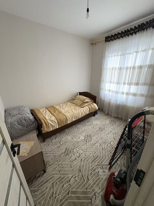 Manzara 3-xonali uy sotiladi!!