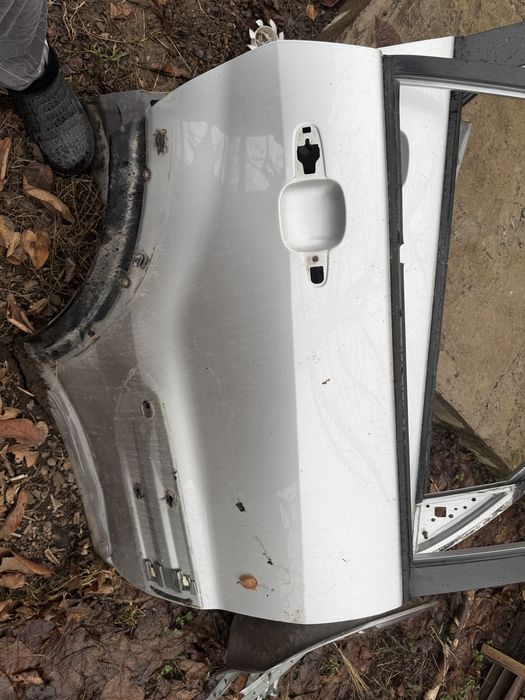 Двери на тойота рав4 2004года