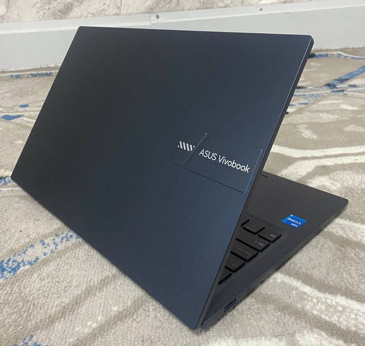 Yangi Asus Vivobook