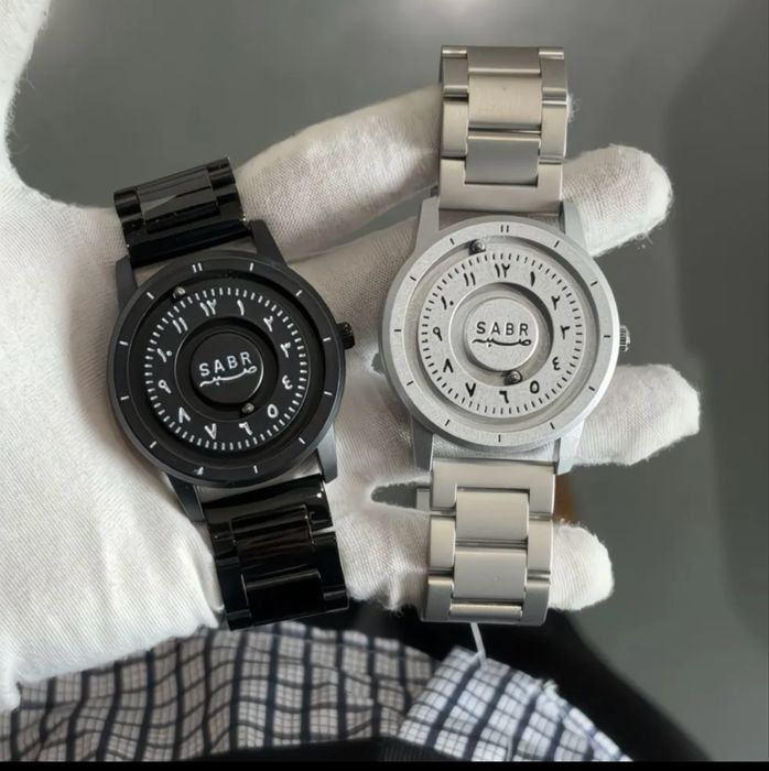 Часы наличи есть