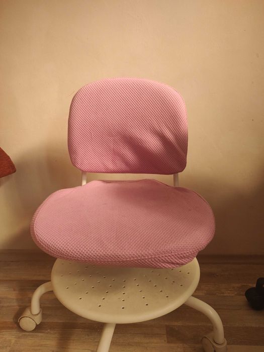 Детски стол за бюро