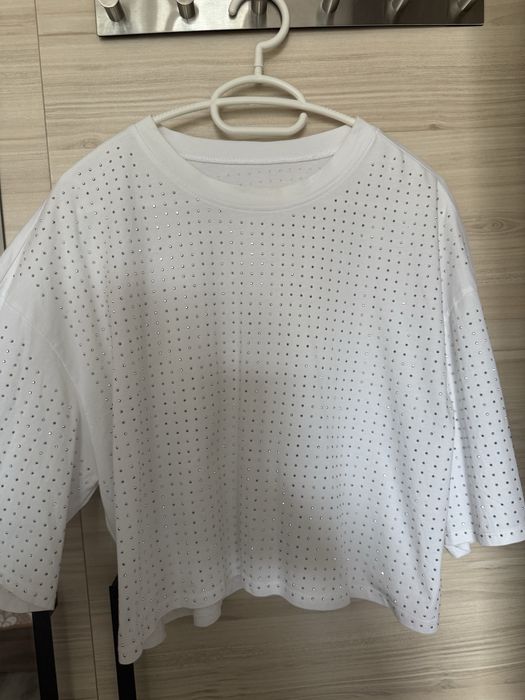 Тениска Balenciaga и тениски и потници от Zara