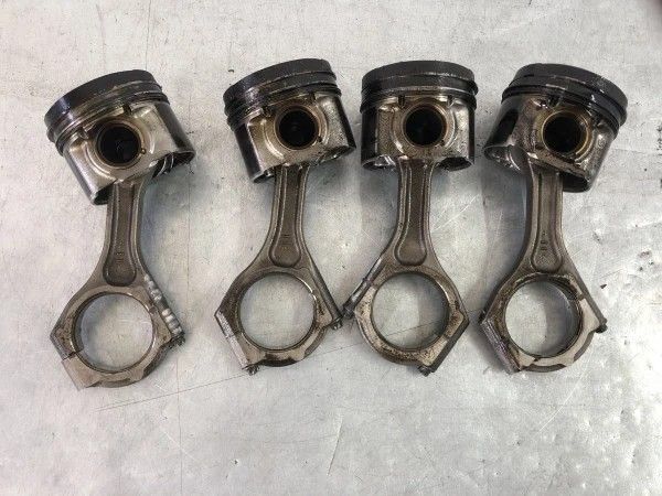 Piston cu biela Subaru Outback 2010