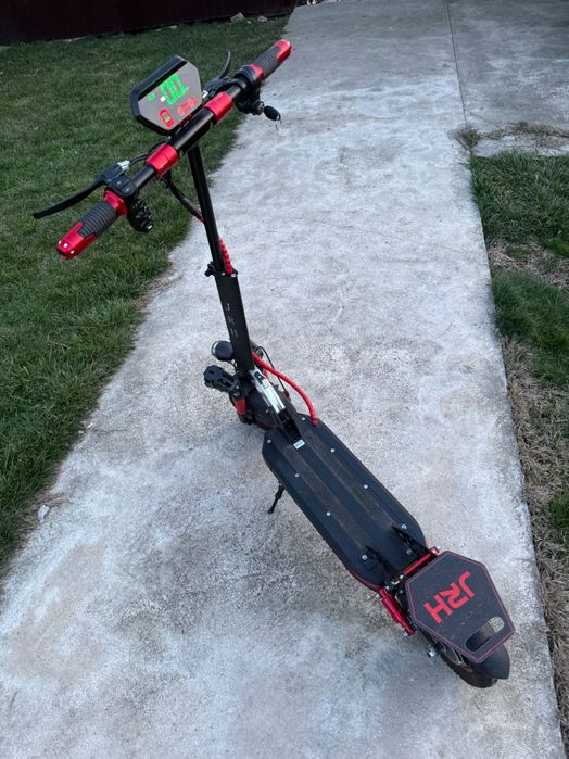 Trotinetă electrică JRH Viteza maxima 30-45km/h, Autonomie 50Km,