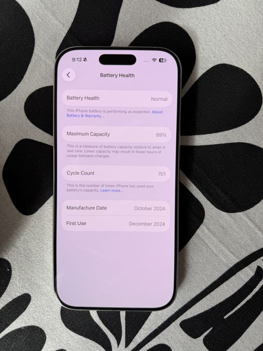 Iphone 16 PRO без забележки, с подарък калъф BURGA