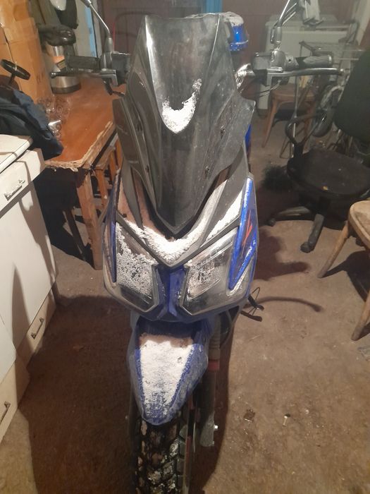 Есть шлем GIKE с гарнитурой.