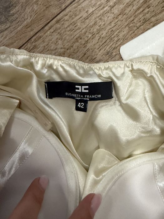 Рокля Елисабета Франчи