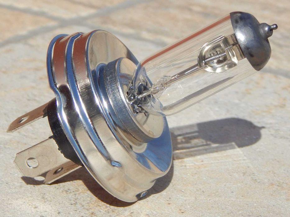 Bec auto halogen H4 12V 60/55W P45T Osaka Japonia cu ambalaj