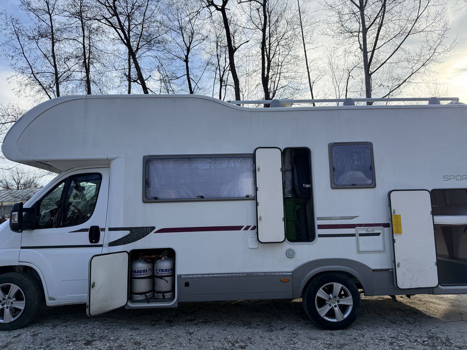 Vând autorulotă Fiat