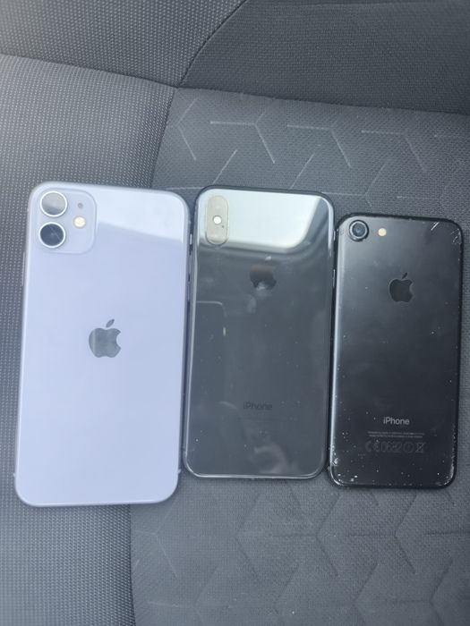 Vând iPhone pentru piese