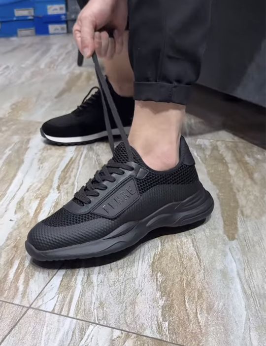 Мужские кроссовки