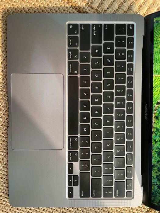 Macbook air 13, 2020, 256/8