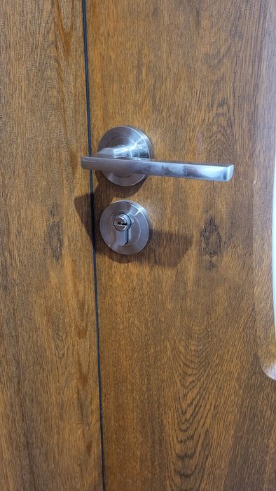 Интериорна врата