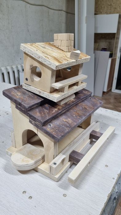 Кормушки для птиц ручной работы