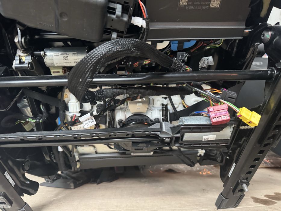 Scaune bancheta volkswagen touareg cr7 Rline 2020